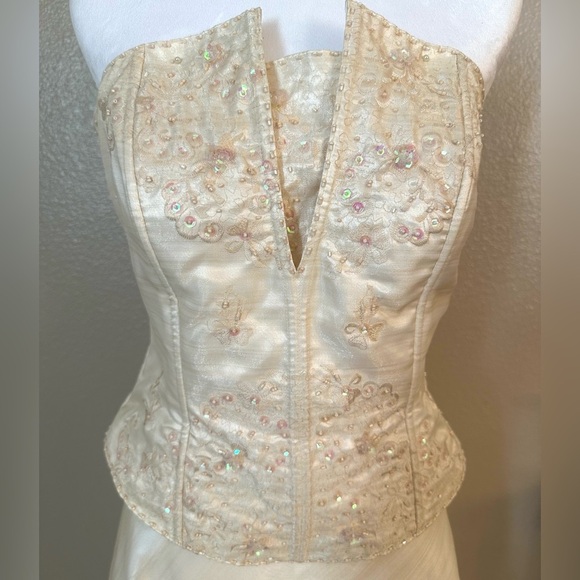 Lace up Corset Ivory Two Piece Gown Gala, Wedding, Quinceañera, Prom or Evening - Picture 9 of 12